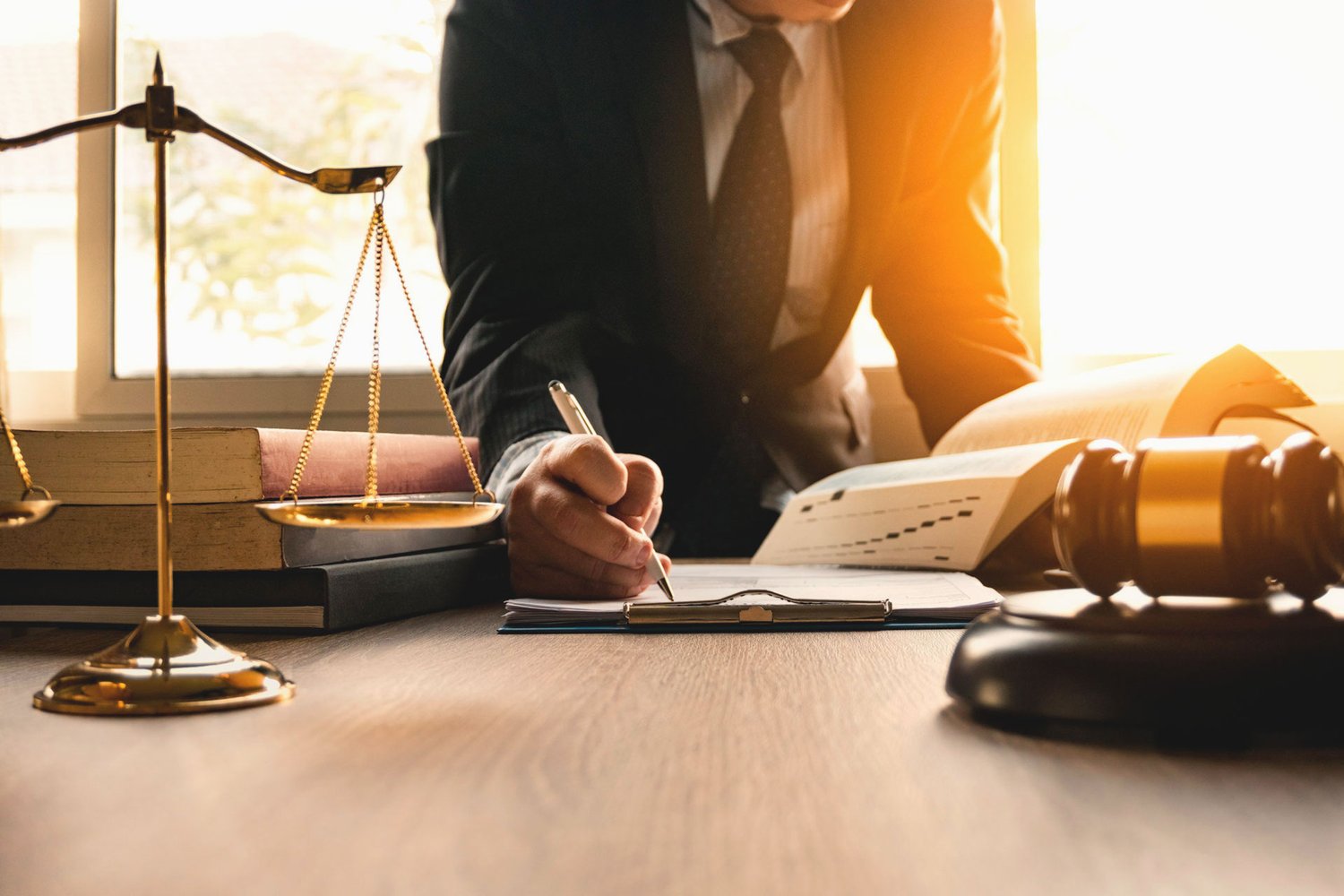 the-am-lawyer-desk